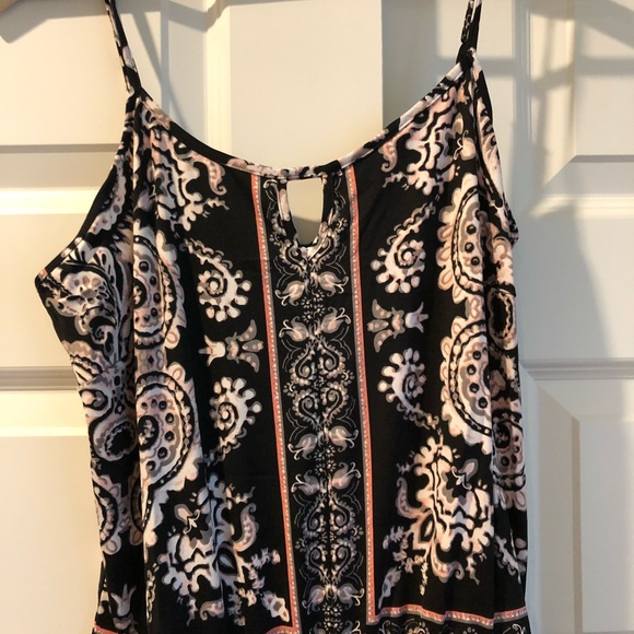 NEW Jumpsuit - Picture 4 of 6